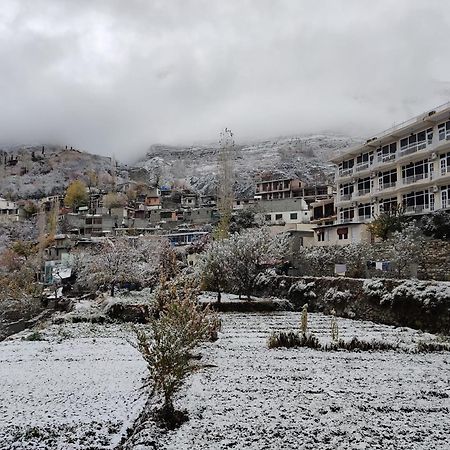Hilltop Hotel, Hunza Karimabad  Екстер'єр фото