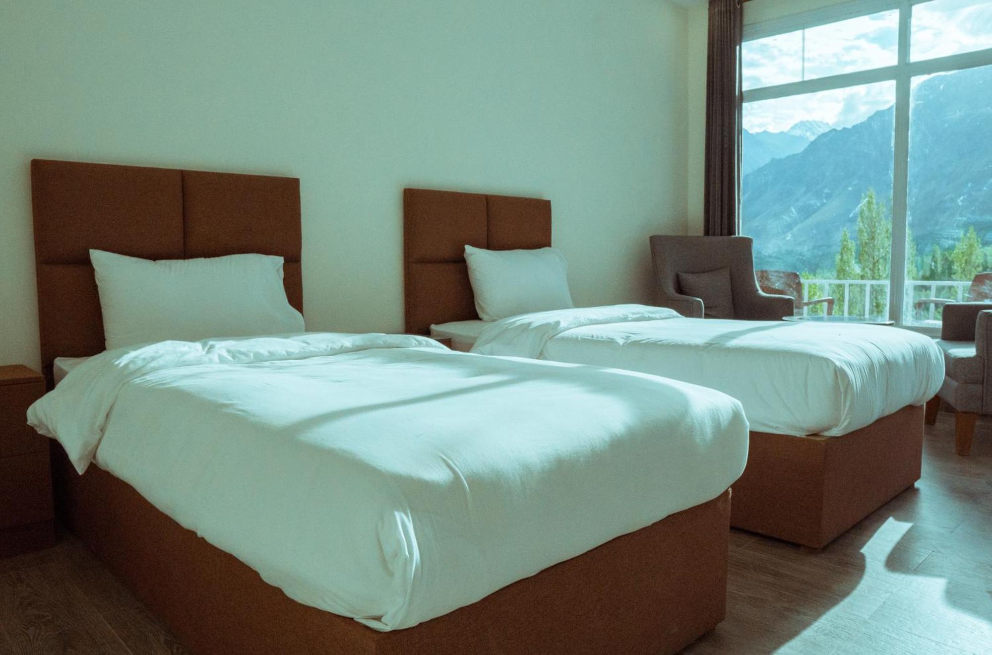 Hilltop Hotel, Hunza Karimabad  Екстер'єр фото